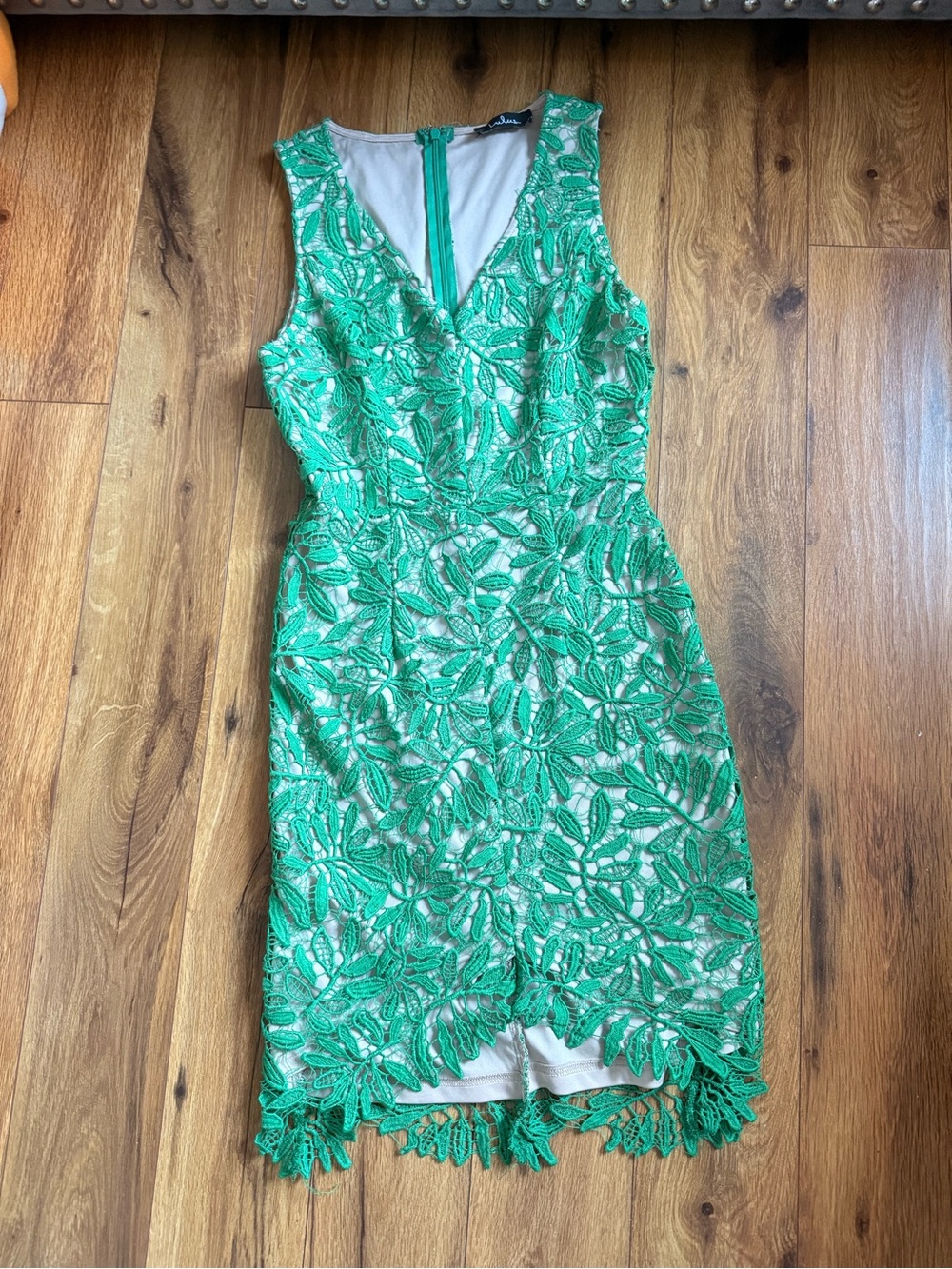 Lulus Green Lace Dress Size Small

Great condition